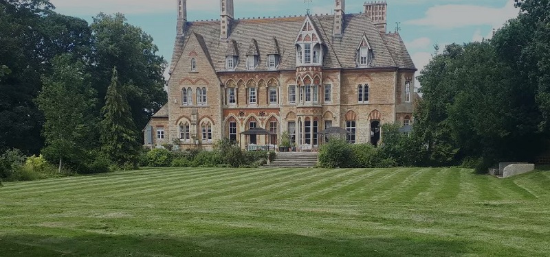 Mister Mow | Gardener | Garden Clearances | Grounds Maintenance