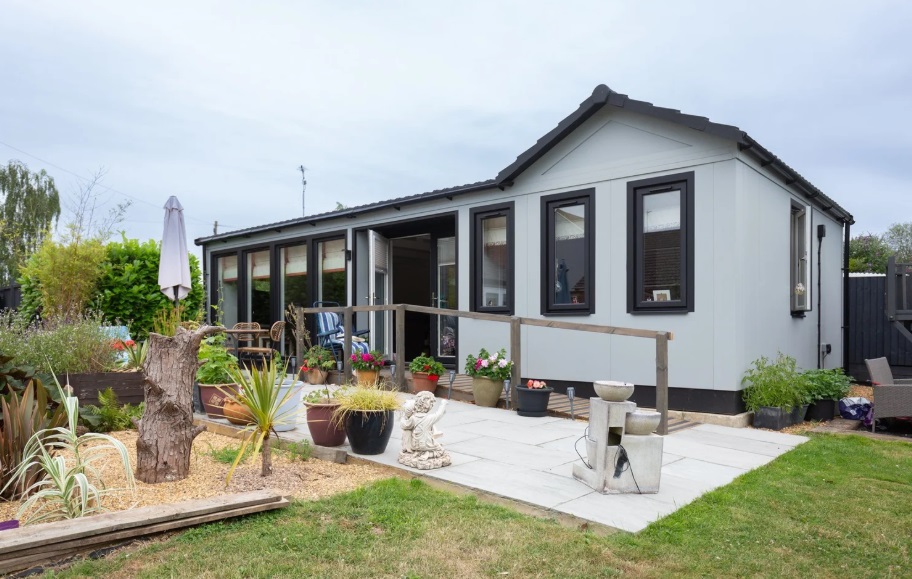 Garden Annexes