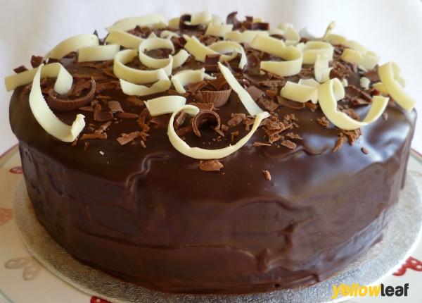 Lauras Scrumptious Cakes