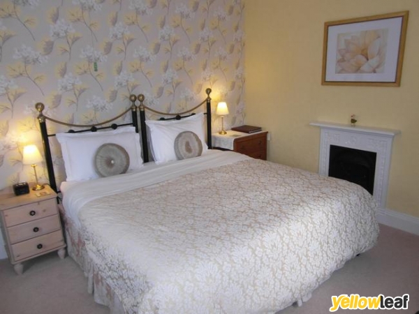 Anton Guest House Bed And Breakfast