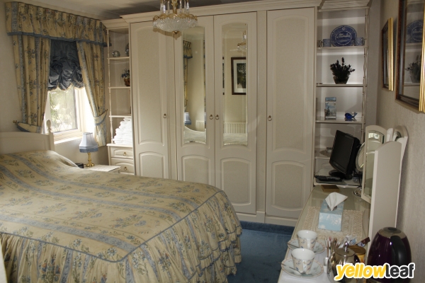 Pineview Guesthouse