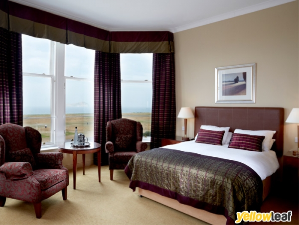 Macdonald Marine Hotel & Spa