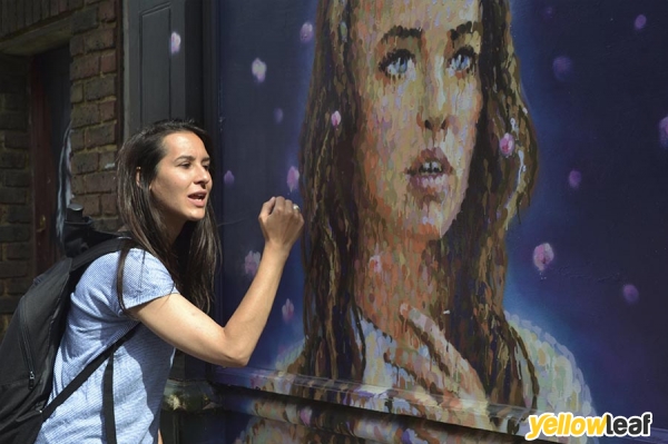 Strawberry Tours - Free Walking Tours London
