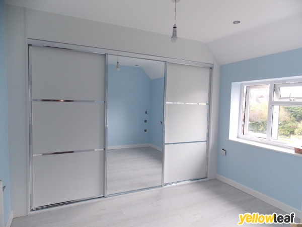Peter Lee Hall Fitted Kitchens