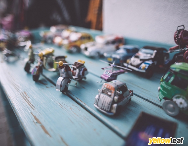 Looking at Toys