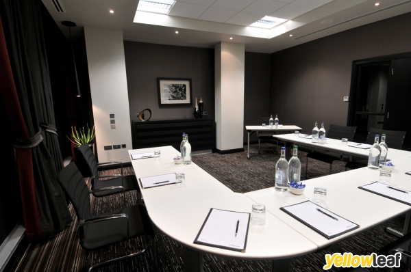 DoubleTree by Hilton Hotel Woking