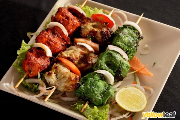 Deshi Spice Indian Restaurant & Lounge