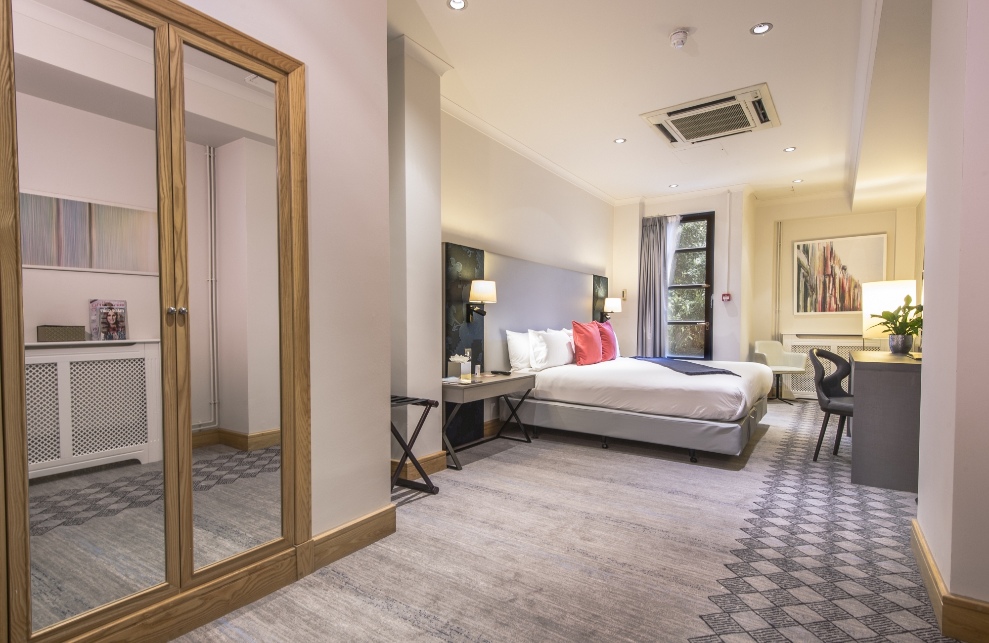 DoubleTree by Hilton London Kensington