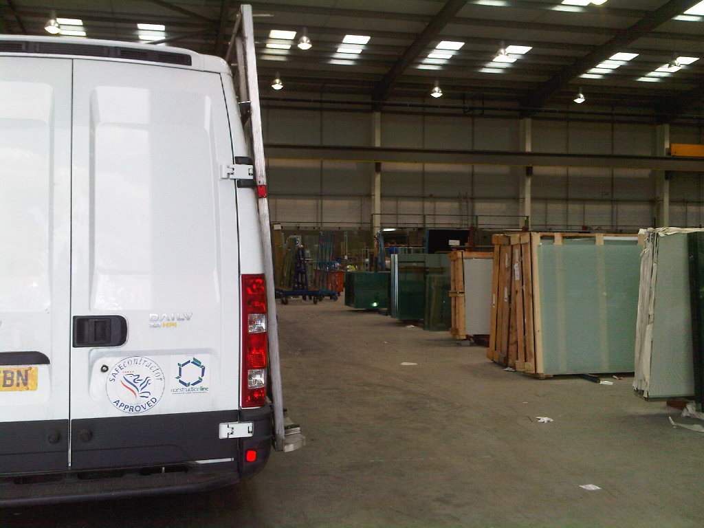 A to Z Glass & Glazing co Ltd