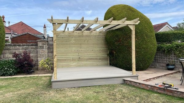 TJR Decking & Patios