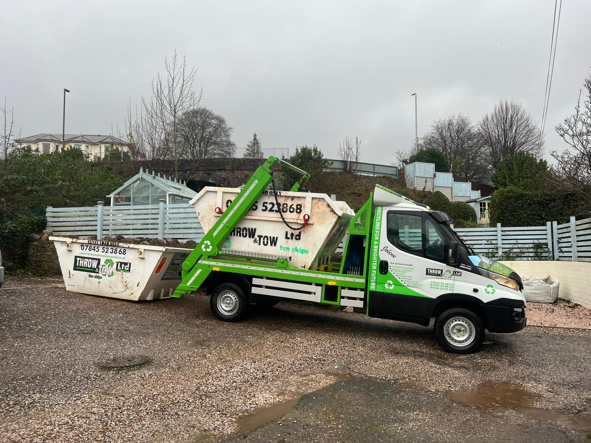 Throw & Tow Eco Skips
