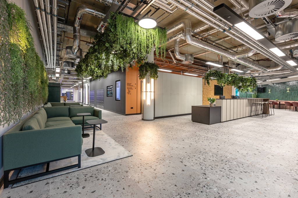 Link Spaces Slough
