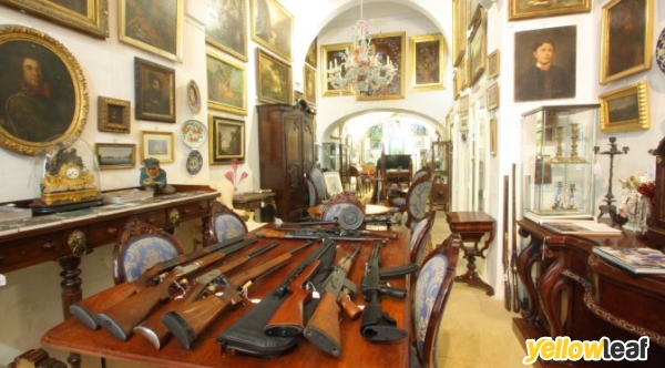Antiques In West Sussex