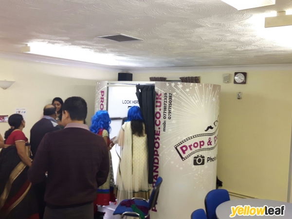 Prop & Pose Photo Booths