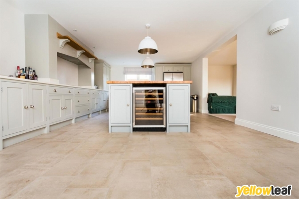Evie Willow Kitchens