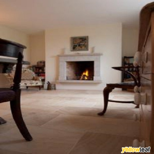 Kevin Watts Tiling & Flooring Solutions