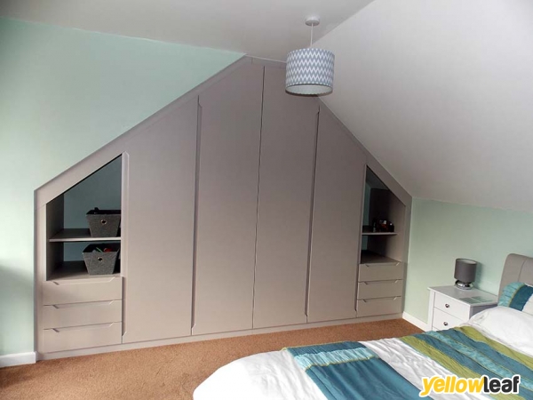Peter Lee Hall Fitted Kitchens
