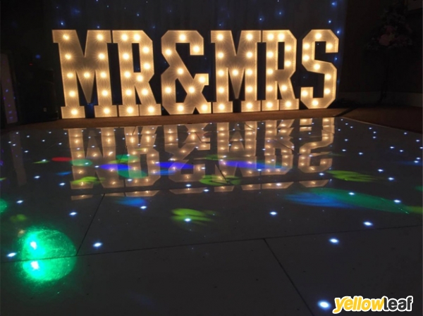 Funky Pictures - Hire a Photo Booth Birmingham