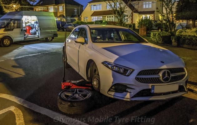 Olympus Mobile Tyre Fitting