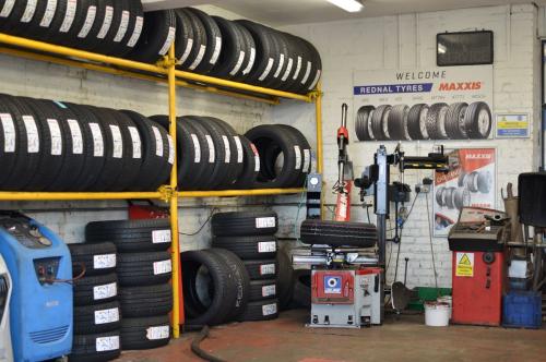 Rednal Tyres