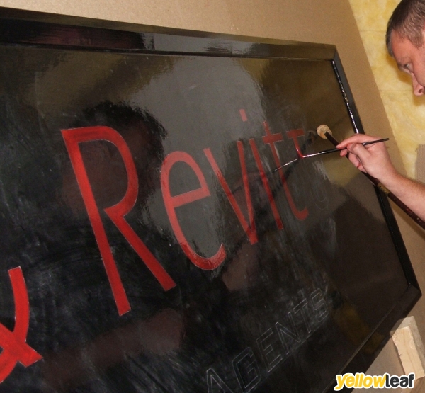 The Signwriters Narrowboat