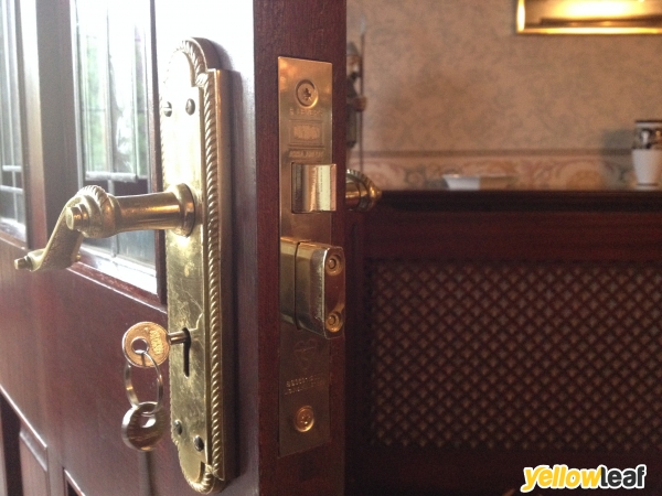 LW Locksmiths Warrington