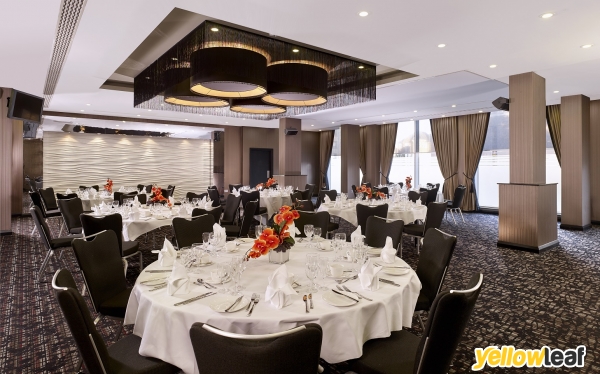 DoubleTree by Hilton Hotel Woking