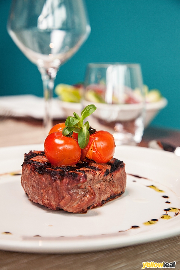 Peppinos Italian Fusion Restaurant & Live Music Lounge Bar
