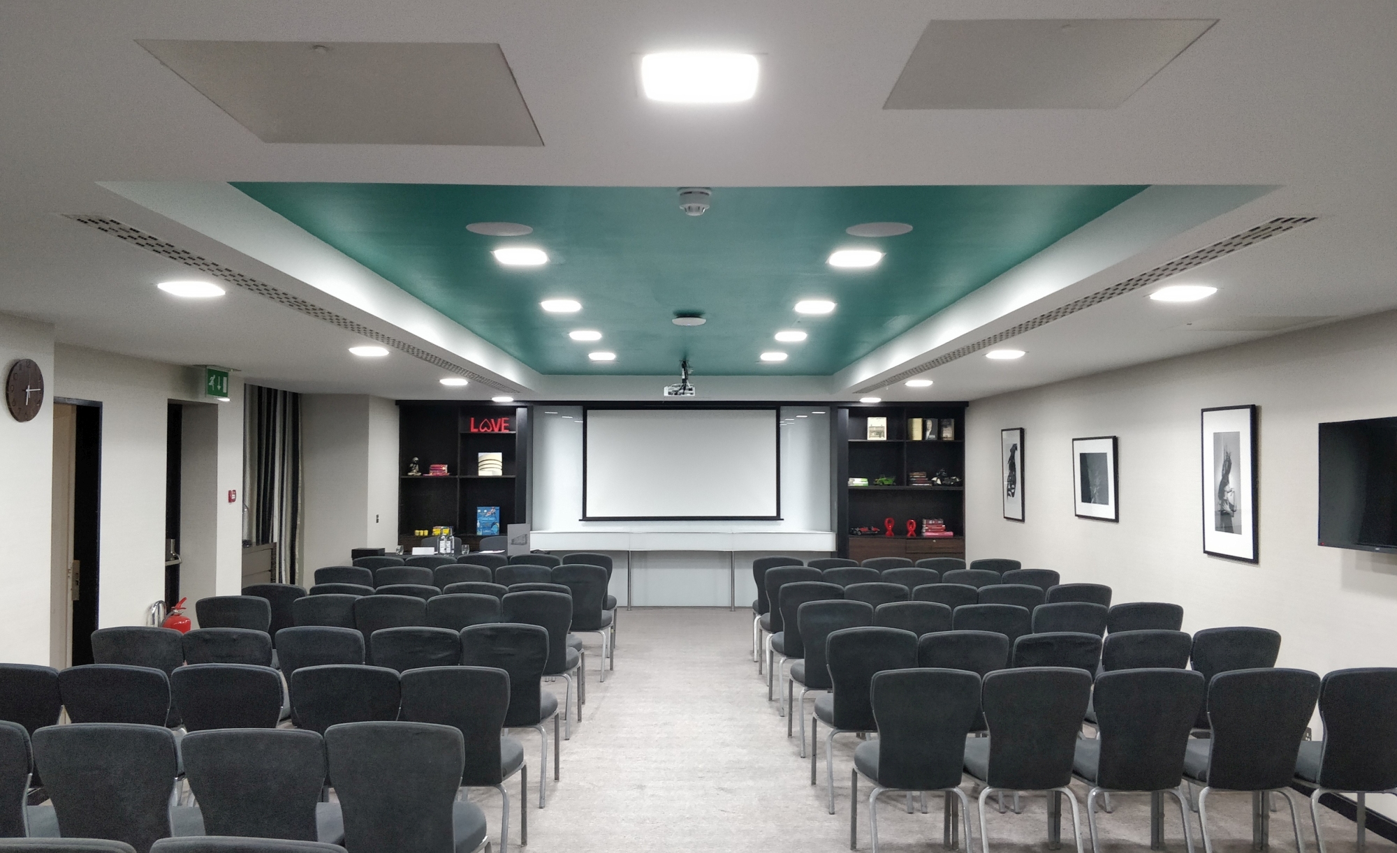 DoubleTree by Hilton London Kensington