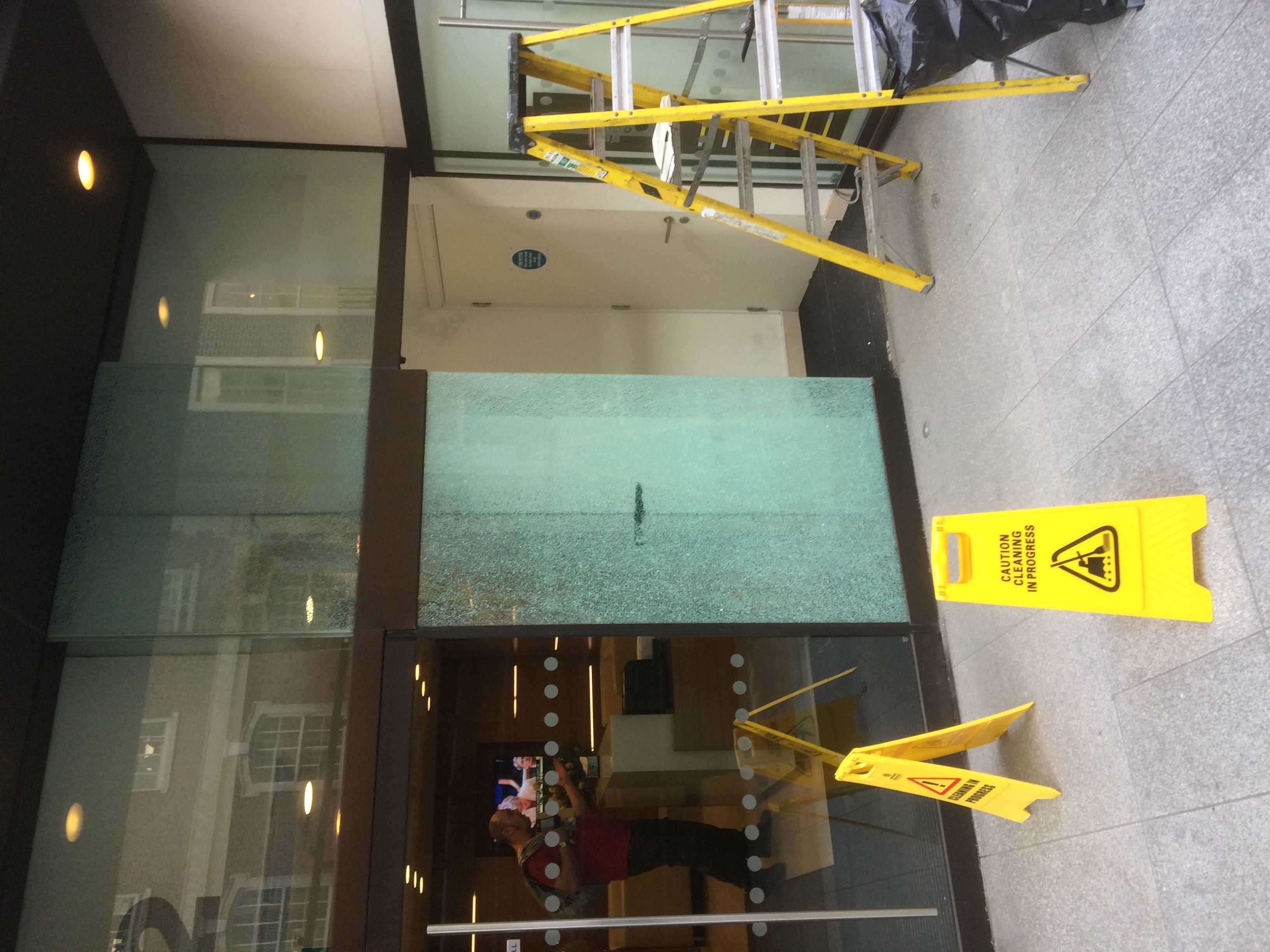 A to Z Glass & Glazing co Ltd