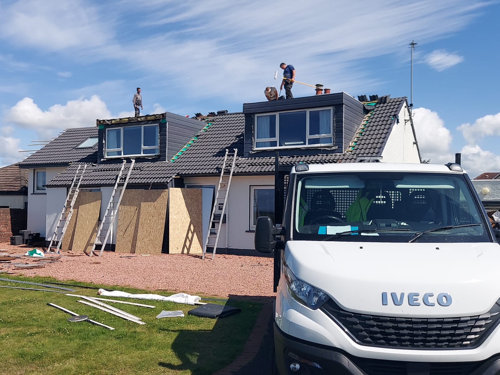 W & W Roughcasting, Roofing and General Builders