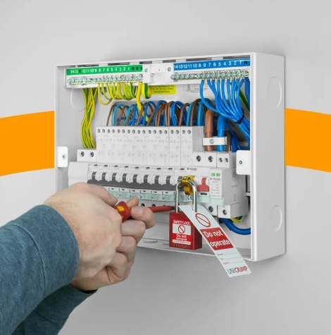 12 Electrical & Emergency Electrician