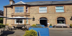 281 Restaurant and Rooms